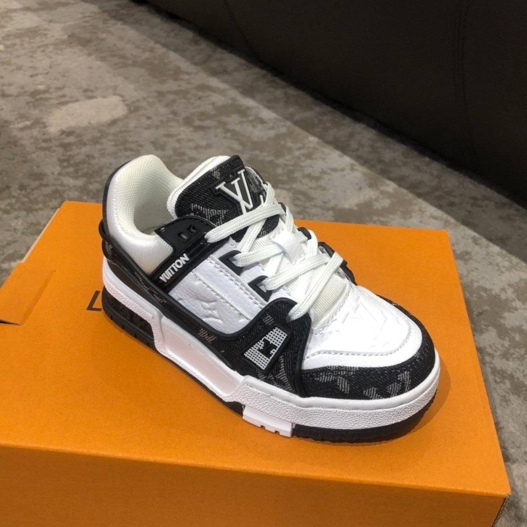 Kids Trainers