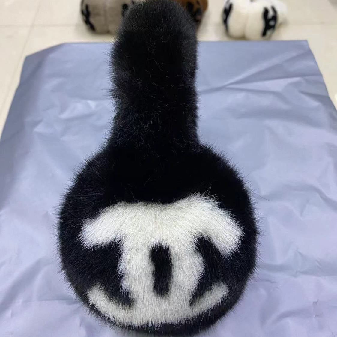 Earmuffs (NO BOX)