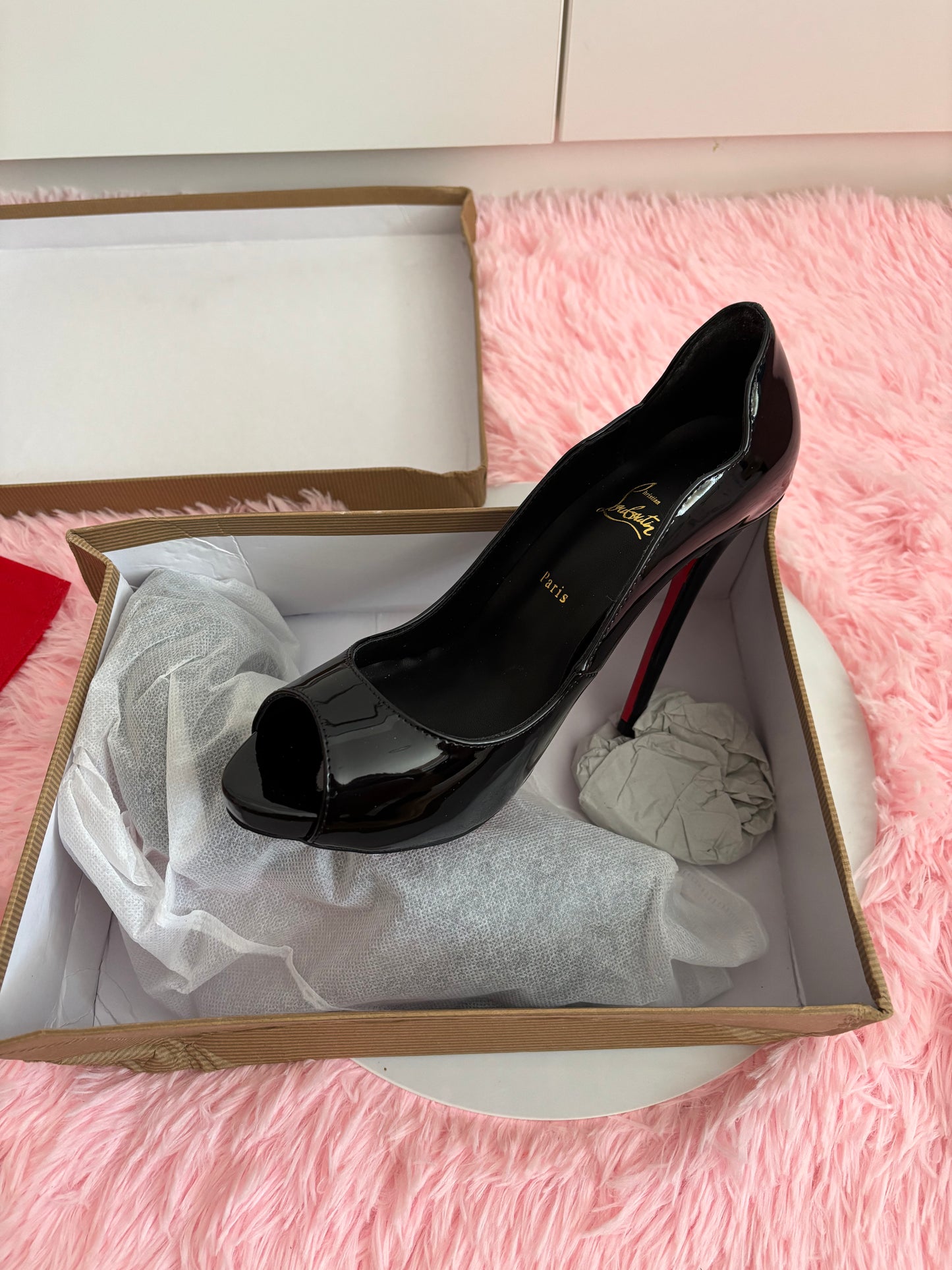 Heels IN STOCK DAMAGED BOX