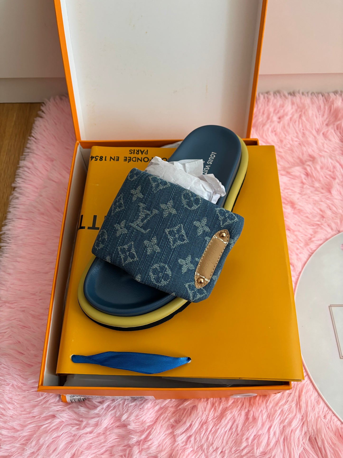 Sliders IN STOCK DAMAGED BOX
