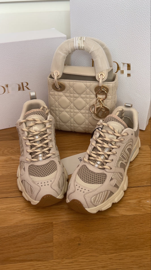Beige Bag&Trainer Set
